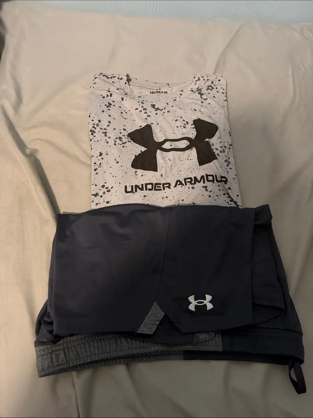 Under Armour grey Tee with Black Logo & grey Athletic Shorts - Picture 1 of 4